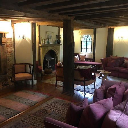 The Old Farmhouse Windsor Exterior foto